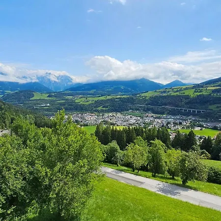 Pfleger Ranch Am Schoenegg Gut